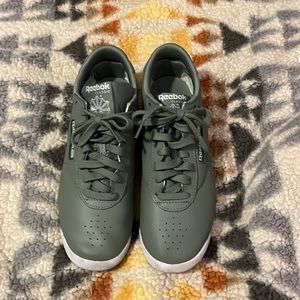 Reebok classic women’s sneaker